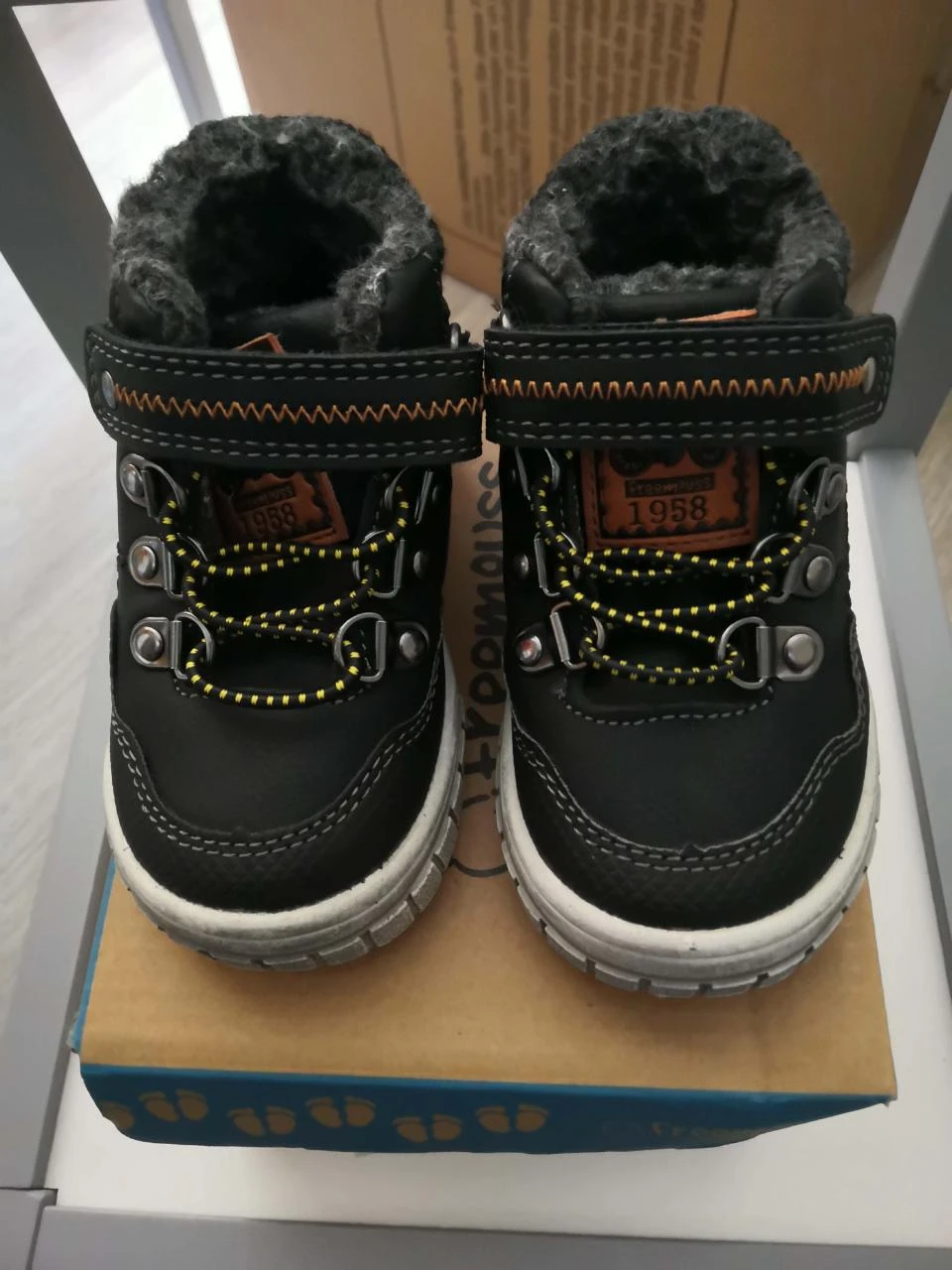 Baskets Noir Garçon Pointure 21 Freemouss Neuf